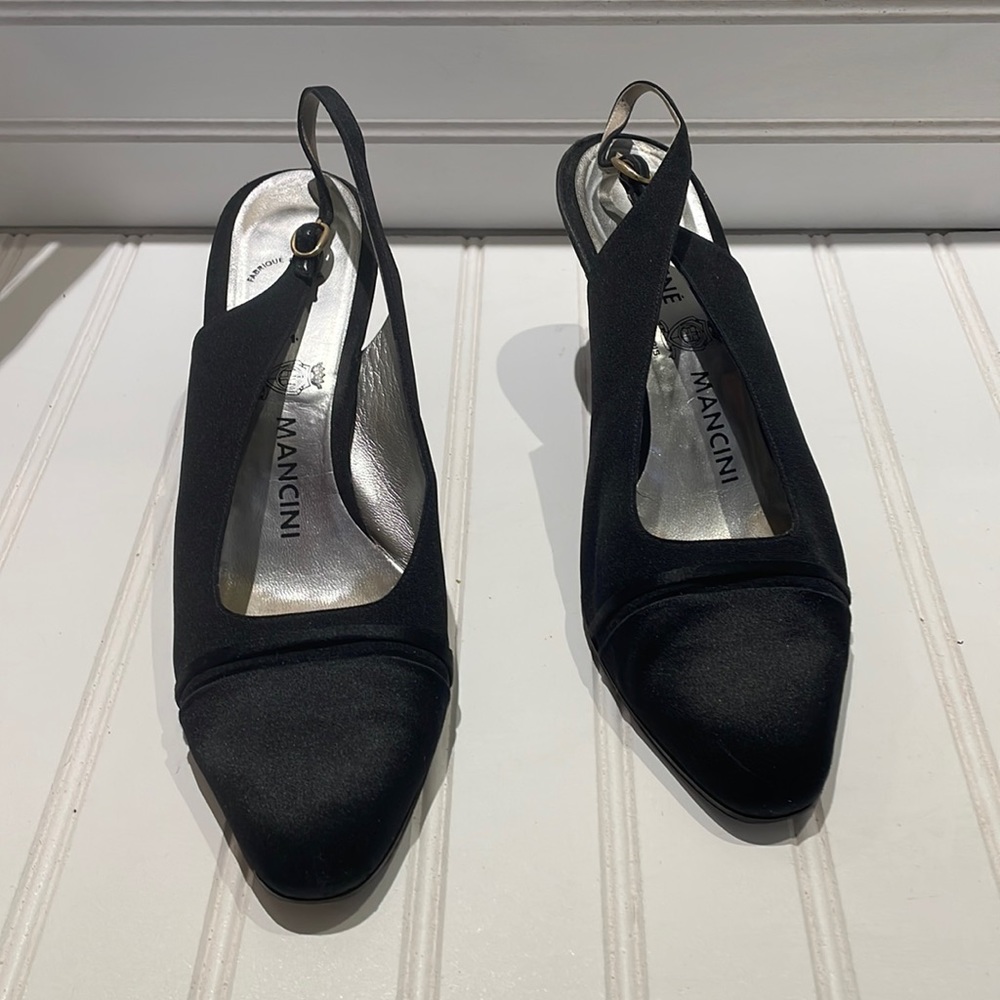 Rene Mancini  sling back style black satin pumps size 9